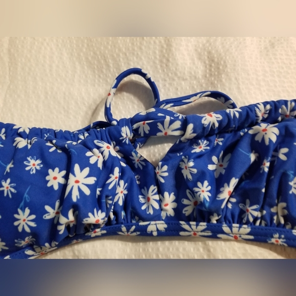 NWT PADDED SWIMSUIT BRA TOP REMOVABLE PADS DRAWSTTING FEATURE XS - Picture 2 of 5